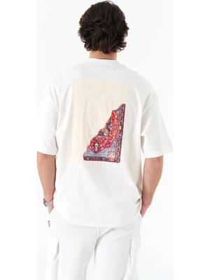 Can Moda Canmoda Unisex Sırt Baskılı Etnik Halı Motifli %100 Pamuklu Oversize Beyaz T-Shirt