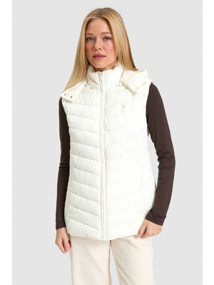 U.S. Polo Assn. Kadın Krem Yelek 50326196-VR256