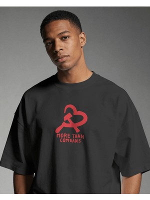 Buzagi Unisex Tişört More Than Comrades