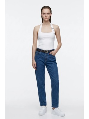 Hakke Deri Kemerli Mom Jean Pantolon