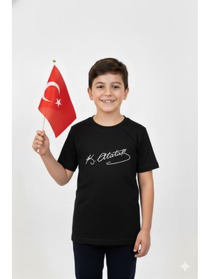 Şımarık Mojo Unisex Garson Çocuk Atatürk İmza Baskılı Kısa Kol T-shirt 9944 Siyah