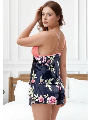 Nymora Kadın Büyük Beden Çiçek Desenli Saten Şortlu Pijama Takımı Pembe Dantelli