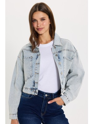 Tudors Kadın Oversize Geniş Kesim %100 Pamuk Cepli Taş Detaylı Açık Mavi Denim Ceket