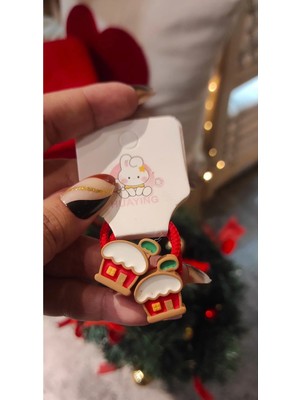 Masal Dünyası Bursa Christmas Noel Yılbaşı Temalı Küçük Ev Desenli Kız Çocuk Lastikli Toka ( 1 Çift Fiyatıdır )