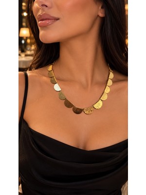 Gmn Collection Yeni Sezon Yeni Seri Gold Kaplama Trend Ezme Dokulu Pul Plaka Kolye