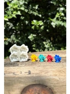Mabelme Store Prime 3D Yılbaşı Çanı Mini Dörtlü Mum Kalıbı (Silikon)