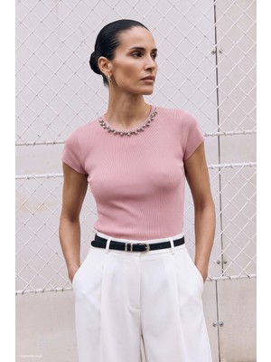 Sateen Kolyeli Kısa Kol Triko - Pudra