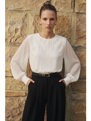 Sateen Yaka Detaylı Bluz - Ekru