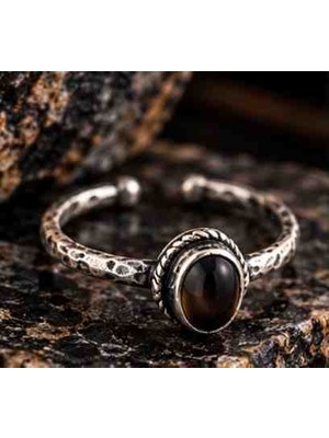 Xuping Siyah Oval Taşlı Paslanmaz Çelik Ayarlanabilir Yüzük – Vintage Eskitme Gümüş Renk Halat Örgü Detaylı Unisex Yüzük