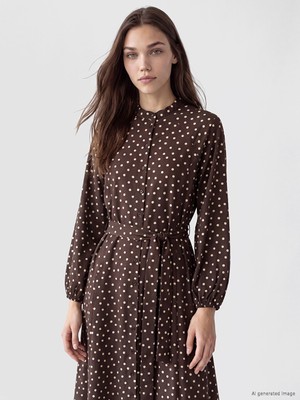LC Waikiki Lcw Modest Kahverengi Dik Yaka Puantiyeli Modal Karışımlı Elbise