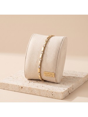 Xuping Jewelry Vıp Seri 316L Çelik Gold Renk Çubuk Formlu Kare Zirkon Taşlı Su Yolu Bileklik 17+2 cm
