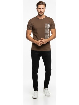 Maxi Modena Urban Boston Dikey Baskı Erkek Tişört – Slim Fit, Sokak Stili Günlük T-Shirt