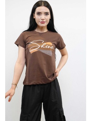 Mestore Moda Çizgi Shine Baskılı Tshirt Kahve