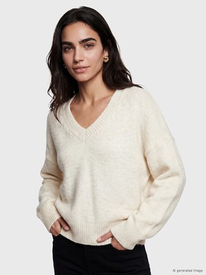 LC Waikiki Lcw Vision Ekru V Yaka Oversize Kadın Triko Kazak