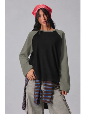 Tarz Cool Kadın Oversize Kontrast Kollu Raglan Bisiklet Yaka Düşük Omuzlu T-Shirt
