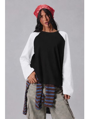 Tarz Cool Kadın Oversize Kontrast Kollu Raglan Bisiklet Yaka Düşük Omuzlu T-Shirt