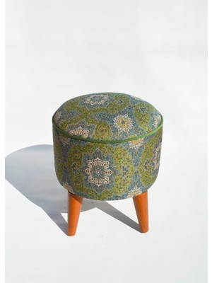 Kilim Co. Lucy Ahşap Ayaklı Puf