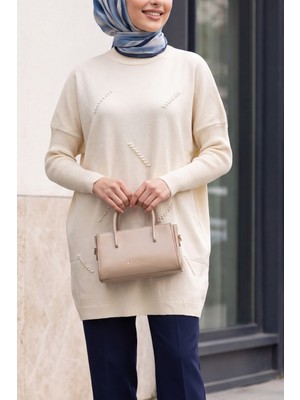 Moda Morfo Yarım Boğazlı Sıralı Incili Salaş Triko Tunik -Ekru