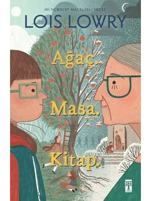 Genç Timaş Ağaç. Masa. Kitap.
