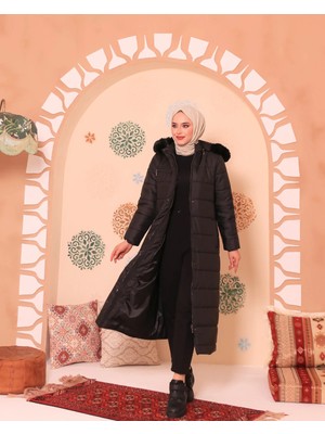 Berel Moda Tesettür Kaban Siyah Kapitone Su Itici Kapüşonlu Uzun Fermuarlı