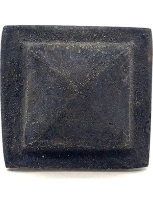 Antika Tarz Dekoratif Pirinç Flanşlı Piramit Kabara - 29 Mm, Oksit