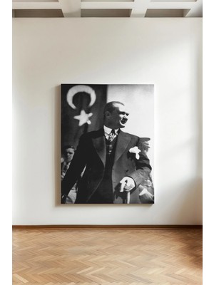 Kanvaspera Atatürk ve Türk Bayrağı - Kanvas Tablo - Siyah Beyaz, Liderlik ve Cumhuriyet Temalı Duvar Dekoru