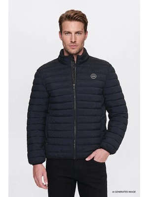 Wrangler Regular Fit Normal Kesim Dik Yaka Cepli Şişme Mont