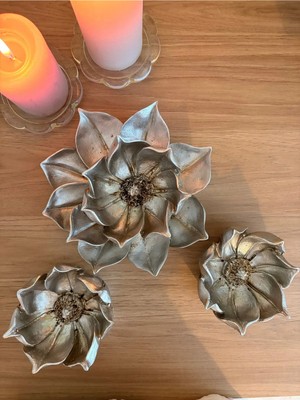 Hanlar Home 3'lü Dekoratif Lotus Çiçeği Kase / Şamdan & Mumluk Seti – Gümüş / Şampanya Eskitme