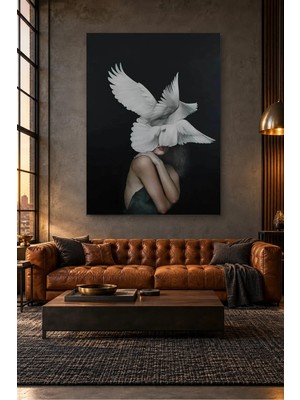 Fida Beyaz Güvercinlerle Yüzü Örtülü Kadın Canvas Tablo