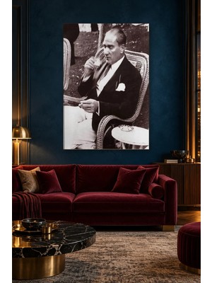 Fida Hasır Koltukta Kahve Içen Atatürk Canvas Tablo