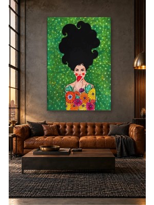 Fida Elma Isıran Kadın ve Çiçek Desenli Giysi Canvas Tablo