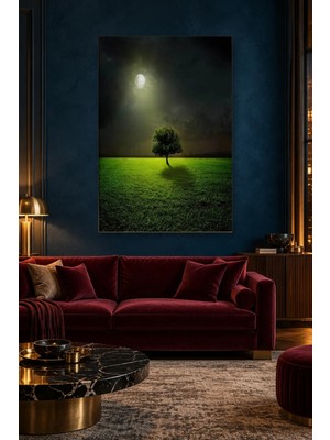 Fida Dolunay Altında Yeşil Çayırda Yalnız Ağaç Canvas Tablo