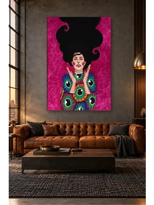 Fida Fuşya Fonda Gülümseyen Kız Canvas Tablo