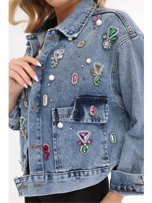 İnci Türkay Inci Türkay Kadın Tasarım Denim Ceket Renkli Taş ve Zincir Detaylı Mavi Oversize Kalıp Kot Mont