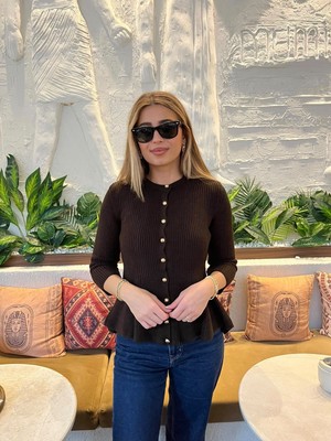 Nice Boutique Volanlı Gold Düğmeli Örme Hırka