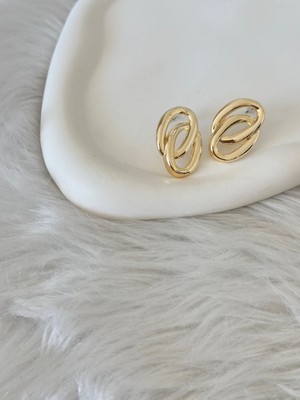 Revoia Oval Bağlantılı Gold Küpe