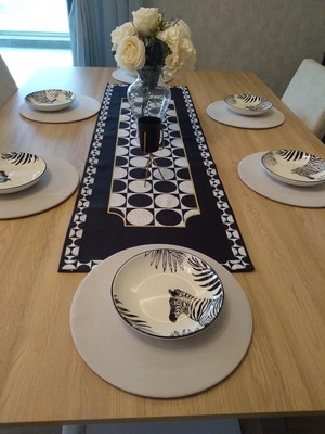 Ayşemce Amerikan Servis Takım, Siyah-Beyaz Yuvarlak Pano Desenli Runner, 6 Açık Bej Supla A-Home