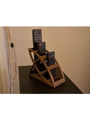 Popüler Sepet 3D Baskı Dört Kumandalık Kavisli Kumanda Standı Modern Yaprak Formlu Kumanda Tutucu Bronz