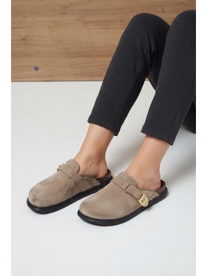 Shoetek Ralena Kadın Terlik Bantlı Tokalı Bej Süet