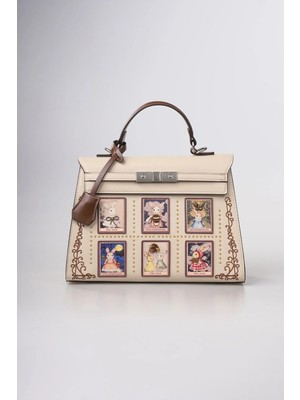 Ççs Kadın Tavşan Figürlü Tarot Kartı Desenli Vintage Deri Görünümlü Metal Tokalı El ve Kol Çantası Beyaz 18400