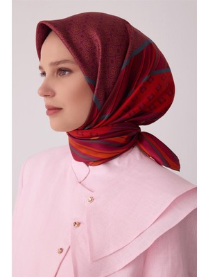 Belli Twill Ipek Eşarp 2027 Kış Sezonu 4423D01-81