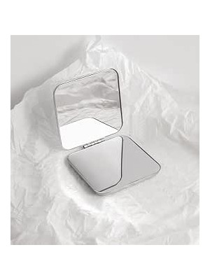 Happy Trend Metal Katlanabilir Mini Makyaj Aynası, Cep Boy Seyahat Aynası, 5.7cm x 5.7cm, Günlük Kullanım