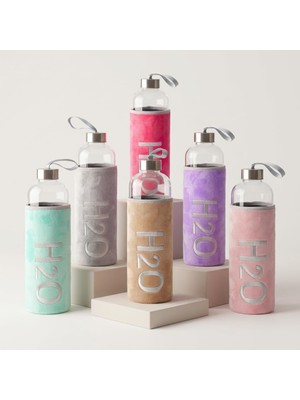Happy Trend Peluş Kılıflı 1 L (1000 Ml) Borosilikat Cam Matara, H2O Nakışlı Yumuşak Kılıf, Metal Kapak ve Taşıma Askılı Cam Su Şişesi, 27 × 8 Cm, Ev Ofis Spor Seyahat Günlük Kullanım, 6 Renk Seçeneği