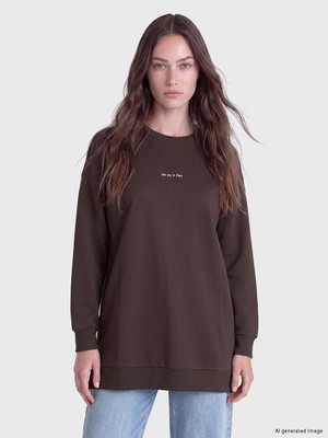LC Waikiki Lcw Modest Kahverengi Nakışlı Kadın Kalın Sweatshirt Tunik