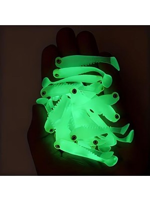 20 Adet Fosforlu Silikon Balık Yemi 5cm – Gece Parlayan Glow Yapay Yem (Soft Lure)