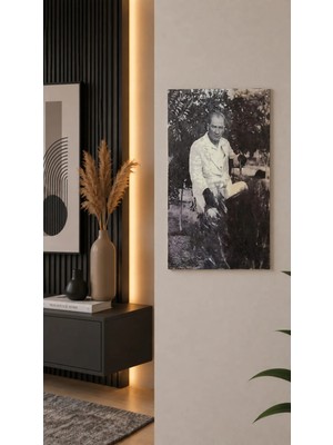 East West Trading Atatürk Siyah Beyaz Fotoğraf Tablo 23X13 cm – Mustafa Kemal Atatürk Temalı Dekoratif Duvar Tablosu