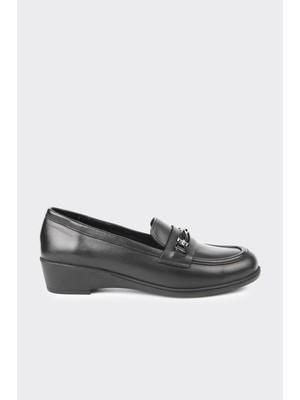 Derinet Hakiki Deri Tokalı Kadın Loafer