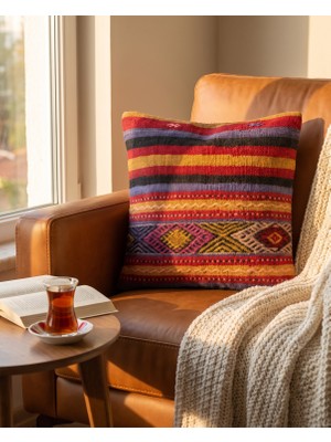 Last İcon Etnik Desenli Retro Kilim Kırlent Kılıfı 45X45 cm Vintage Görünümlü Çok Renkli Çizgili Fermuarlı