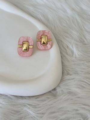 Revoia Pembe Detaylı Dikdörtgen Gold Küpe