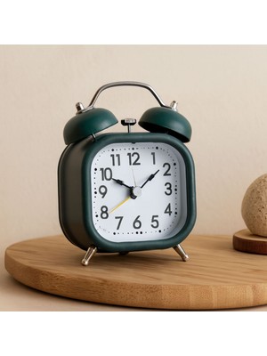 MiraLive Çift Zilli Metal Kasalı Işıklı Pilli Masa Çalar Saat (8.8 Cm)